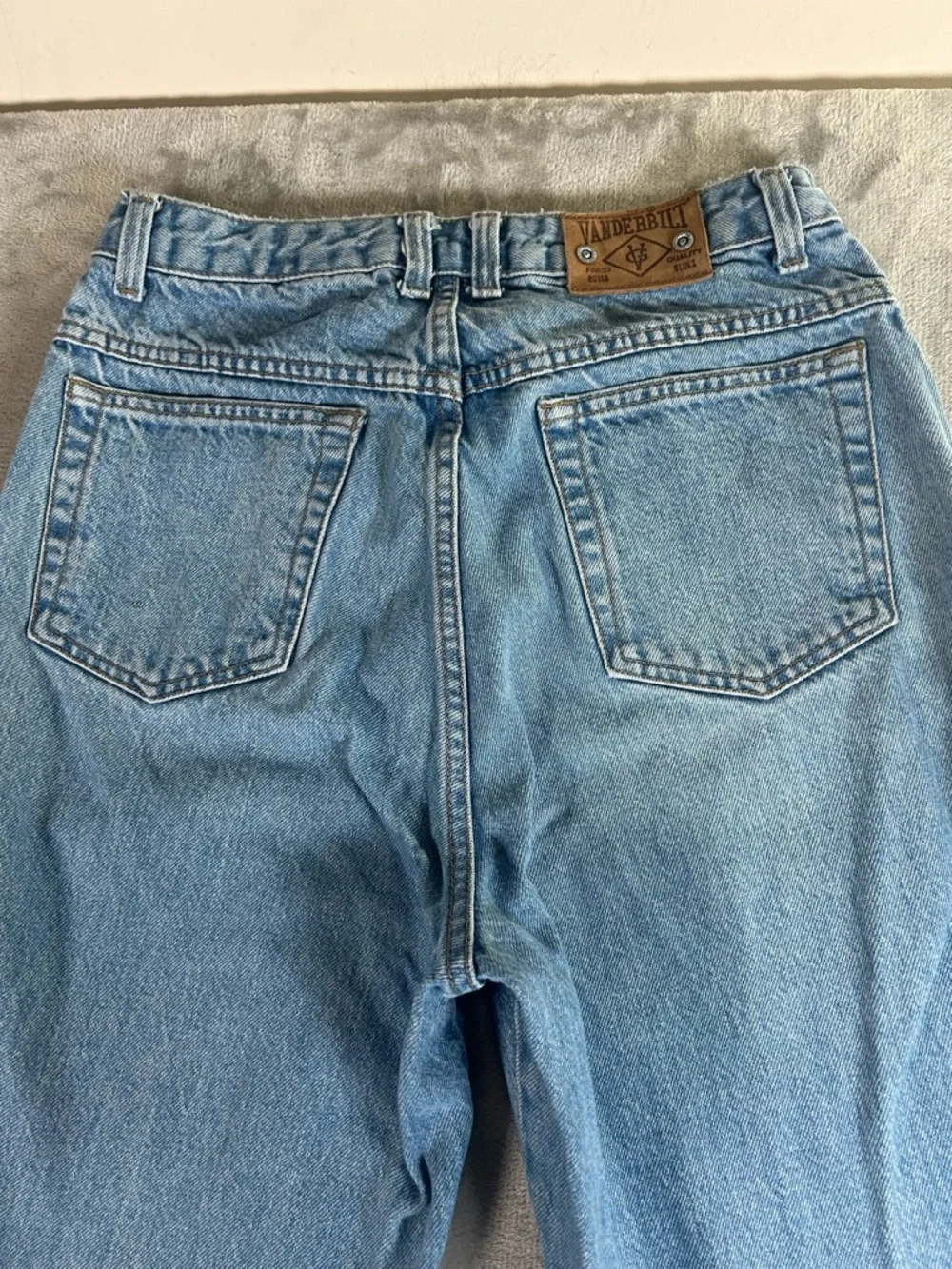 Gloria Vanderbilt High-Rise straight leg Blue Denim Jeans - Picture 8 of 14